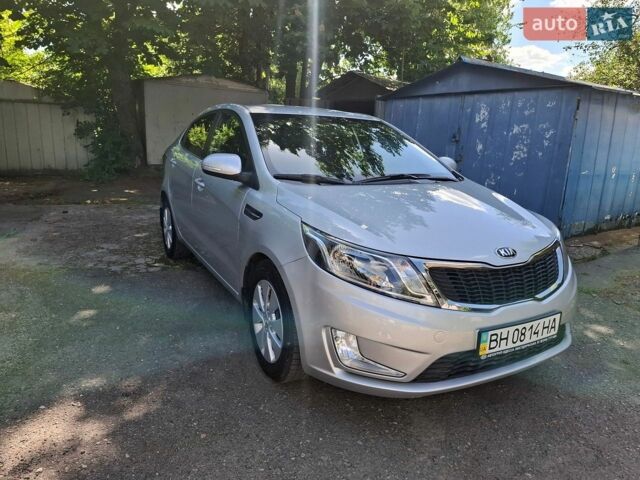 Серый Киа Рио, объемом двигателя 1.59 л и пробегом 26 тыс. км за 11500 $, фото 1 на Automoto.ua