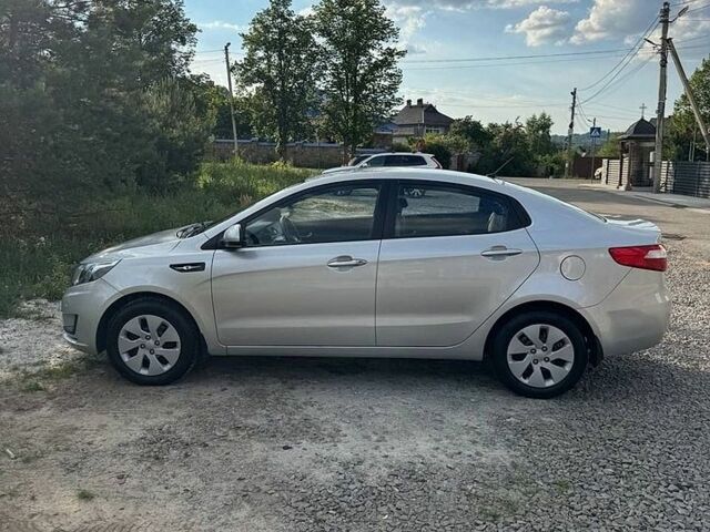 Серый Киа Рио, объемом двигателя 1.4 л и пробегом 129 тыс. км за 9700 $, фото 1 на Automoto.ua