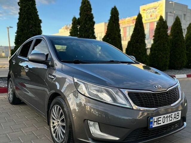 Сірий Кіа Ріо, об'ємом двигуна 1.4 л та пробігом 231 тис. км за 7700 $, фото 1 на Automoto.ua