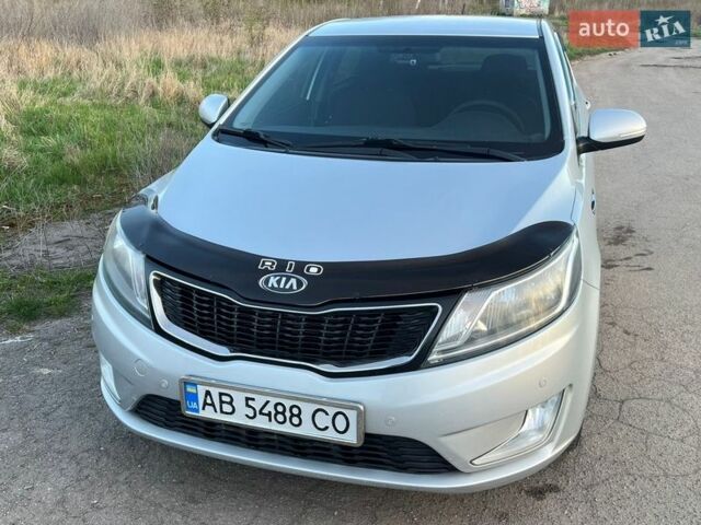 Серый Киа Рио, объемом двигателя 1.6 л и пробегом 107 тыс. км за 9800 $, фото 1 на Automoto.ua