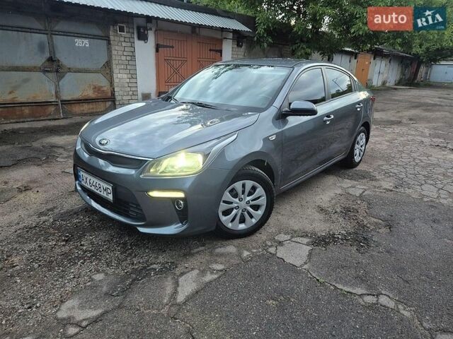 Серый Киа Рио, объемом двигателя 1.6 л и пробегом 140 тыс. км за 11850 $, фото 1 на Automoto.ua