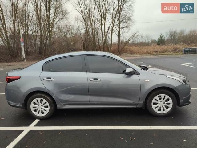 Сірий Кіа Ріо, об'ємом двигуна 1.59 л та пробігом 140 тис. км за 11000 $, фото 1 на Automoto.ua