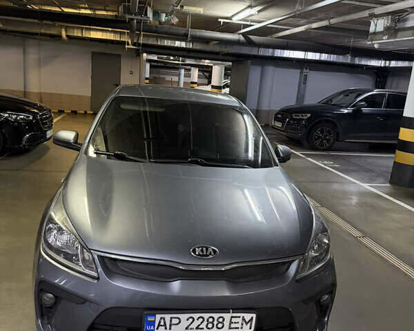 Серый Киа Рио, объемом двигателя 1.37 л и пробегом 107 тыс. км за 11300 $, фото 1 на Automoto.ua