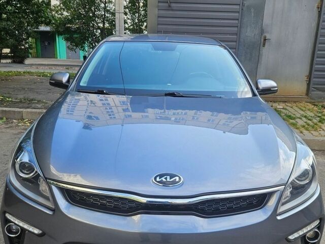 Серый Киа Рио, объемом двигателя 1.59 л и пробегом 67 тыс. км за 11900 $, фото 1 на Automoto.ua
