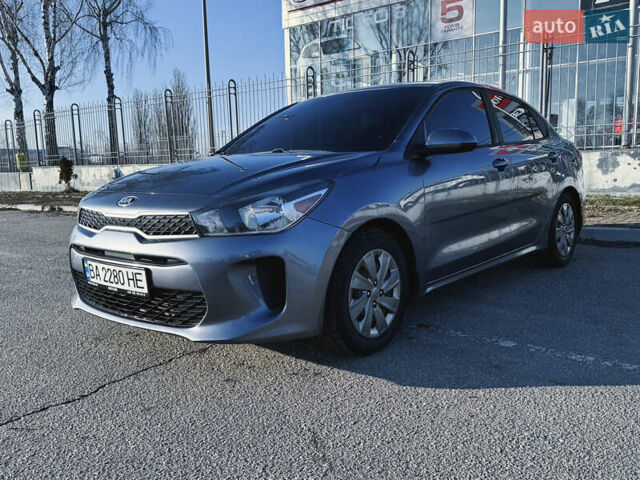 Серый Киа Рио, объемом двигателя 1.59 л и пробегом 60 тыс. км за 11900 $, фото 1 на Automoto.ua