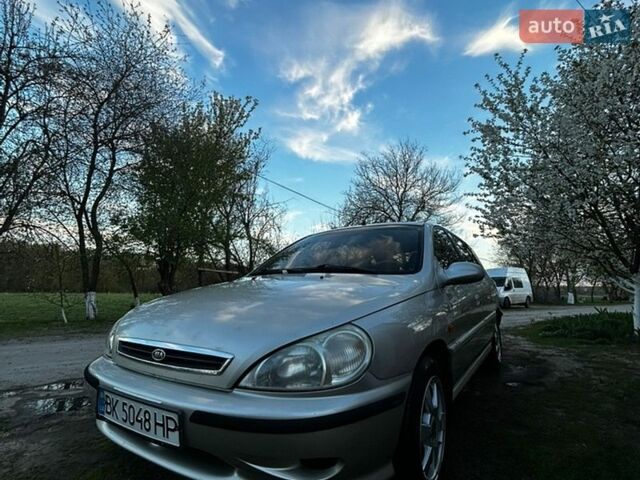 Серый Киа Рио, объемом двигателя 1.49 л и пробегом 170 тыс. км за 2500 $, фото 1 на Automoto.ua