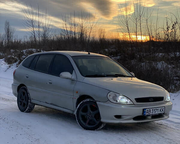 Сірий Кіа Ріо, об'ємом двигуна 1.5 л та пробігом 293 тис. км за 2500 $, фото 1 на Automoto.ua