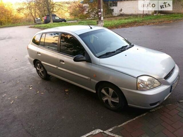 Серый Киа Рио, объемом двигателя 1.34 л и пробегом 214 тыс. км за 3100 $, фото 1 на Automoto.ua
