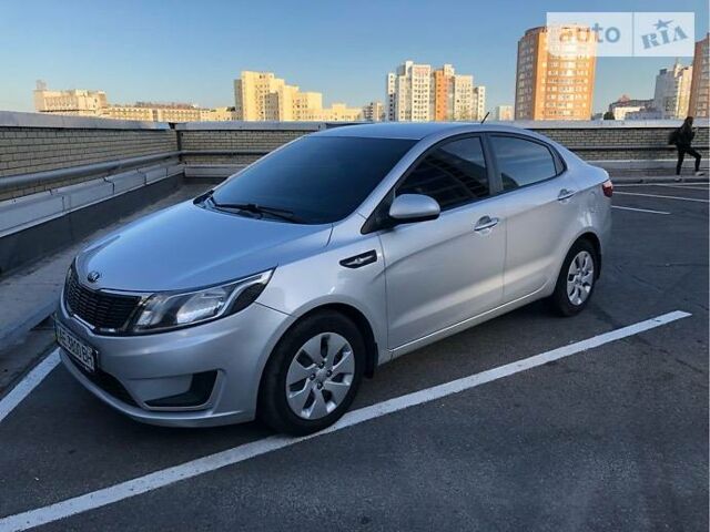 Серый Киа Рио, объемом двигателя 1.4 л и пробегом 79 тыс. км за 9300 $, фото 1 на Automoto.ua