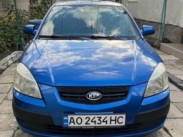 Синій Кіа Ріо, об'ємом двигуна 1.4 л та пробігом 267 тис. км за 4500 $, фото 1 на Automoto.ua