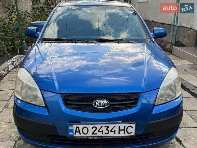 Синій Кіа Ріо, об'ємом двигуна 1.4 л та пробігом 267 тис. км за 4500 $, фото 1 на Automoto.ua