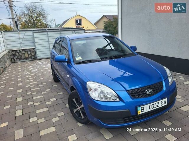 Синій Кіа Ріо, об'ємом двигуна 1.4 л та пробігом 85 тис. км за 5900 $, фото 1 на Automoto.ua
