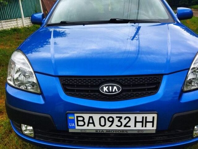 Синий Киа Рио, объемом двигателя 1.4 л и пробегом 169 тыс. км за 5500 $, фото 1 на Automoto.ua