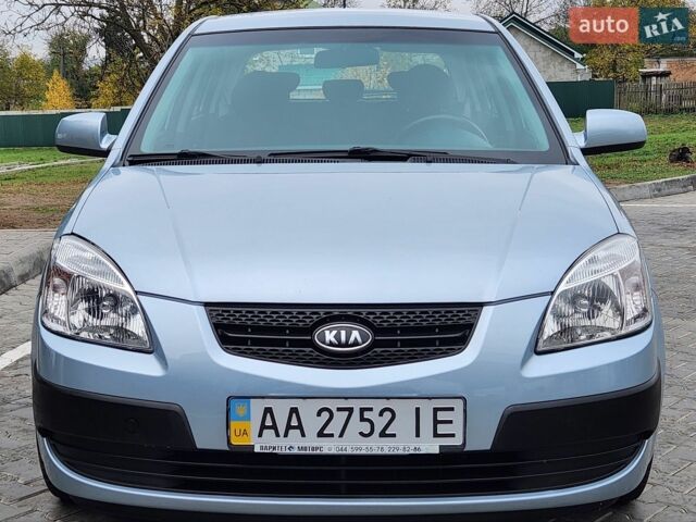 Синий Киа Рио, объемом двигателя 1.4 л и пробегом 192 тыс. км за 6444 $, фото 1 на Automoto.ua
