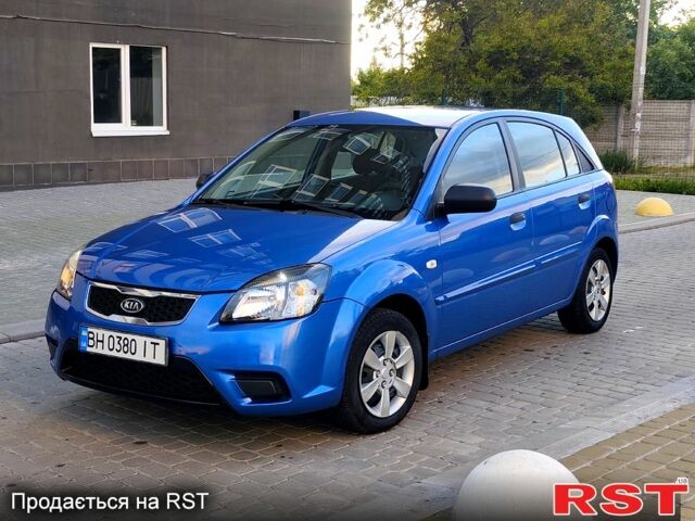 Синій Кіа Ріо, об'ємом двигуна 1.4 л та пробігом 165 тис. км за 4850 $, фото 1 на Automoto.ua
