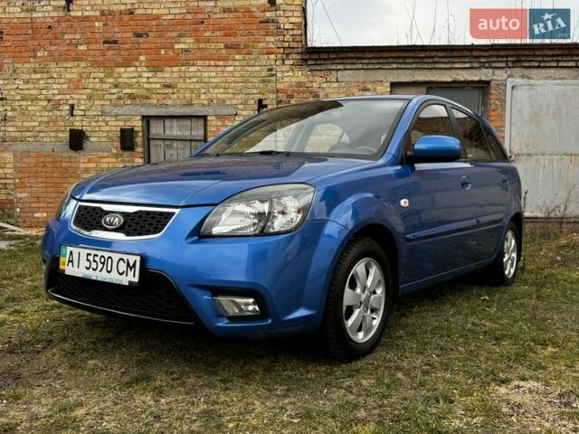 Синій Кіа Ріо, об'ємом двигуна 1.4 л та пробігом 93 тис. км за 8200 $, фото 1 на Automoto.ua