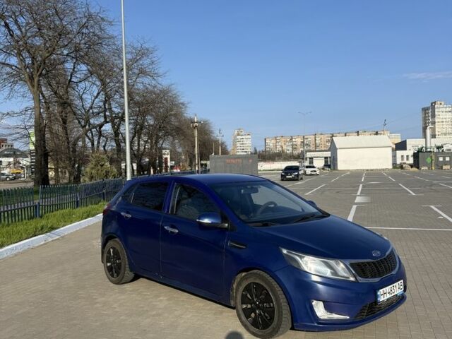 Синий Киа Рио, объемом двигателя 1.6 л и пробегом 315 тыс. км за 4850 $, фото 1 на Automoto.ua
