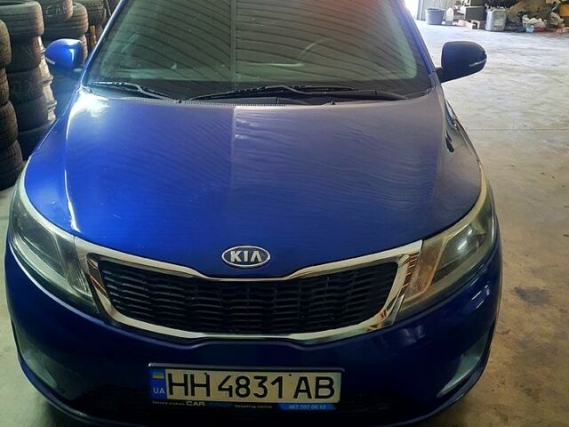 Синий Киа Рио, объемом двигателя 1.6 л и пробегом 300 тыс. км за 4800 $, фото 1 на Automoto.ua