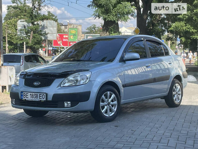 Синий Киа Рио, объемом двигателя 1.34 л и пробегом 182 тыс. км за 5499 $, фото 1 на Automoto.ua