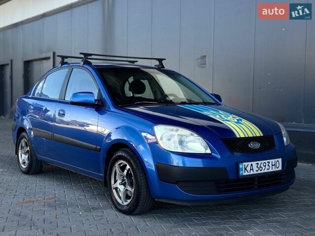 Синий Киа Рио, объемом двигателя 1.4 л и пробегом 279 тыс. км за 3300 $, фото 1 на Automoto.ua