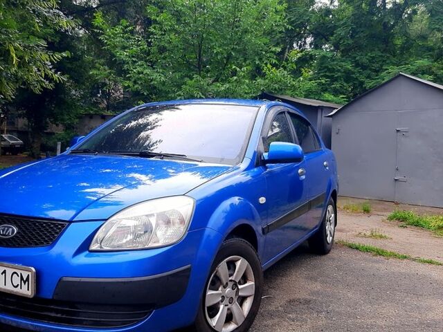 Синий Киа Рио, объемом двигателя 1.5 л и пробегом 200 тыс. км за 4899 $, фото 1 на Automoto.ua