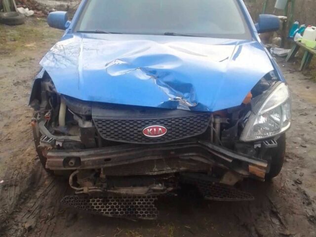 Синій Кіа Ріо, об'ємом двигуна 1.4 л та пробігом 250 тис. км за 2000 $, фото 1 на Automoto.ua