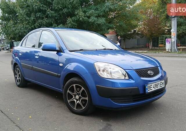 Синий Киа Рио, объемом двигателя 1.4 л и пробегом 159 тыс. км за 5700 $, фото 1 на Automoto.ua