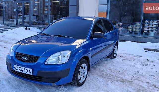 Синій Кіа Ріо, об'ємом двигуна 1.4 л та пробігом 177 тис. км за 4200 $, фото 1 на Automoto.ua