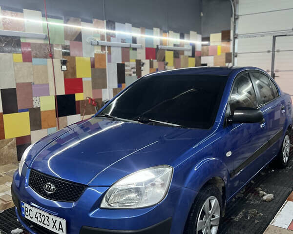 Синій Кіа Ріо, об'ємом двигуна 1.4 л та пробігом 178 тис. км за 4100 $, фото 1 на Automoto.ua