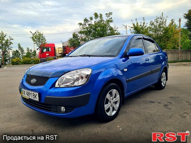 Синий Киа Рио, объемом двигателя 1.5 л и пробегом 194 тыс. км за 4900 $, фото 1 на Automoto.ua