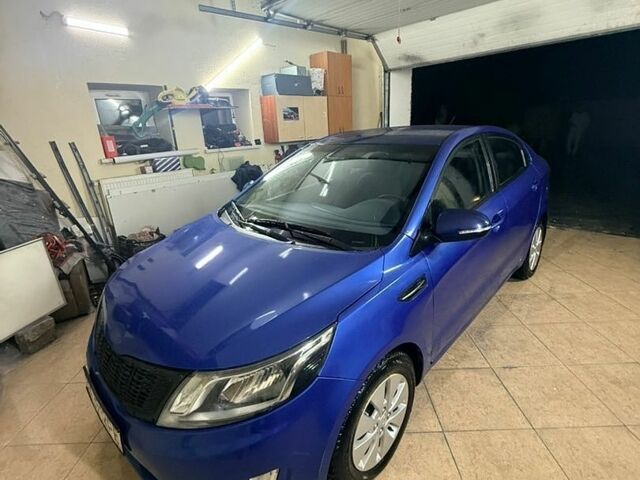 Синій Кіа Ріо, об'ємом двигуна 1.59 л та пробігом 222 тис. км за 5950 $, фото 1 на Automoto.ua
