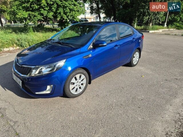 Синий Киа Рио, объемом двигателя 1.6 л и пробегом 150 тыс. км за 8350 $, фото 1 на Automoto.ua
