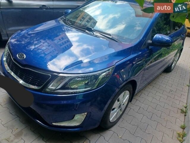 Синий Киа Рио, объемом двигателя 1.59 л и пробегом 233 тыс. км за 8000 $, фото 1 на Automoto.ua