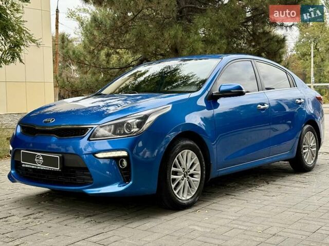 Синий Киа Рио, объемом двигателя 1.59 л и пробегом 89 тыс. км за 12900 $, фото 1 на Automoto.ua