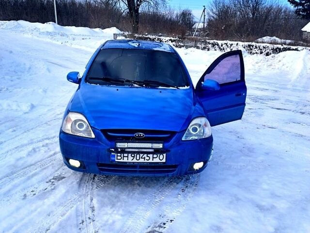 Синій Кіа Ріо, об'ємом двигуна 1.3 л та пробігом 239 тис. км за 2600 $, фото 1 на Automoto.ua