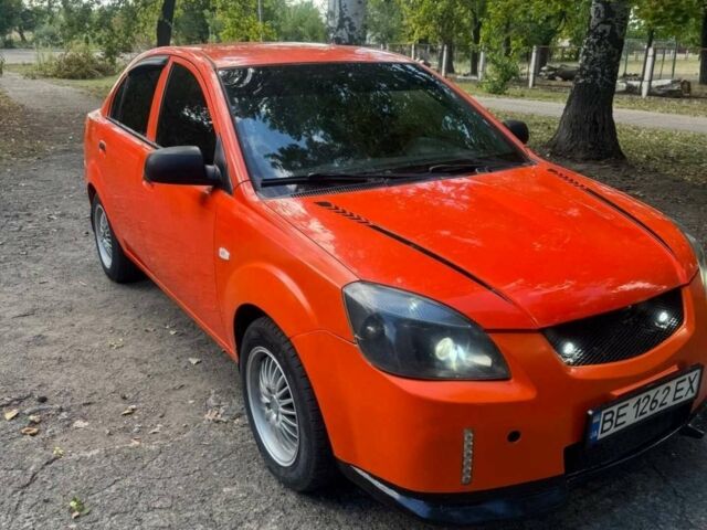 Оранжевый Киа Рио, объемом двигателя 1.4 л и пробегом 235 тыс. км за 4100 $, фото 1 на Automoto.ua