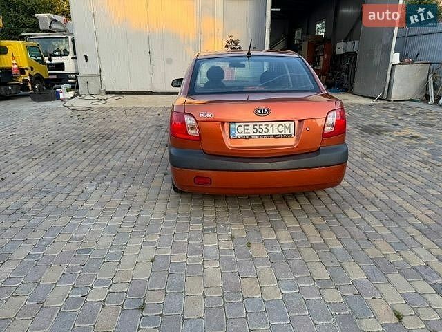 Оранжевый Киа Рио, объемом двигателя 1.4 л и пробегом 186 тыс. км за 4300 $, фото 1 на Automoto.ua