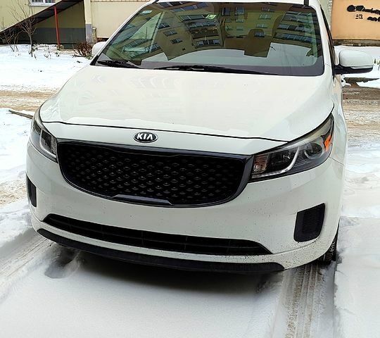 Серый Киа Седона, объемом двигателя 3.3 л и пробегом 20000 тыс. км за 13500 $, фото 1 на Automoto.ua