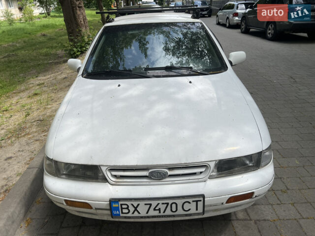 Белый Киа Сефия, объемом двигателя 1.5 л и пробегом 240 тыс. км за 1000 $, фото 1 на Automoto.ua