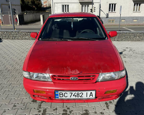 Красный Киа Сефия, объемом двигателя 1.6 л и пробегом 200 тыс. км за 1400 $, фото 1 на Automoto.ua