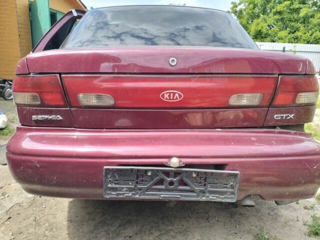Красный Киа Сефия, объемом двигателя 0 л и пробегом 19 тыс. км за 500 $, фото 1 на Automoto.ua