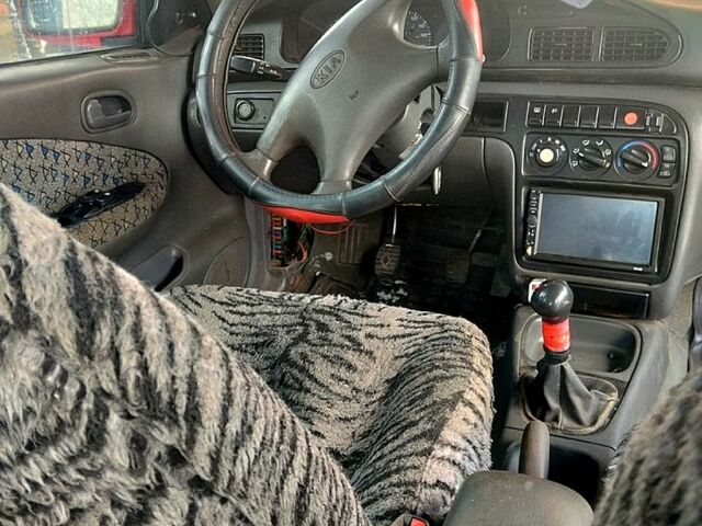 Киа Сефия, объемом двигателя 15 л и пробегом 0 тыс. км за 1000 $, фото 1 на Automoto.ua