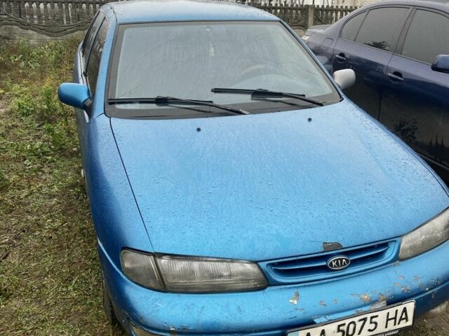 Синий Киа Сефия, объемом двигателя 1.5 л и пробегом 200 тыс. км за 710 $, фото 1 на Automoto.ua