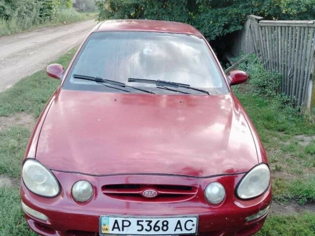 Красный Киа Шума, объемом двигателя 1.5 л и пробегом 170 тыс. км за 1850 $, фото 1 на Automoto.ua