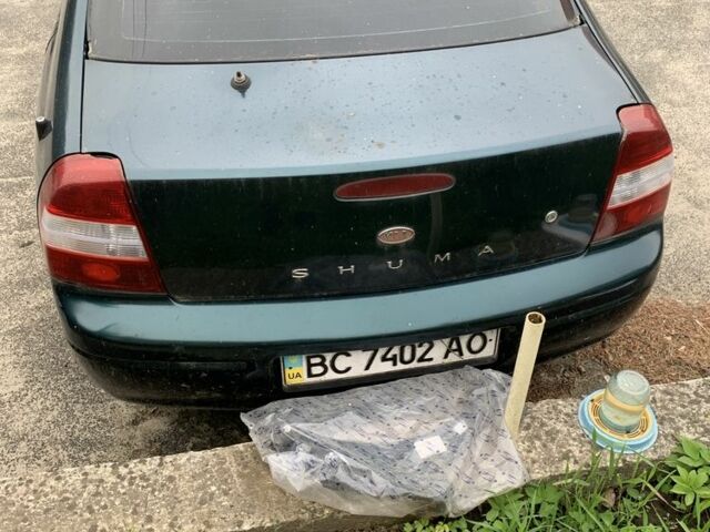 Зелений Кіа Шума, об'ємом двигуна 0 л та пробігом 250 тис. км за 400 $, фото 1 на Automoto.ua