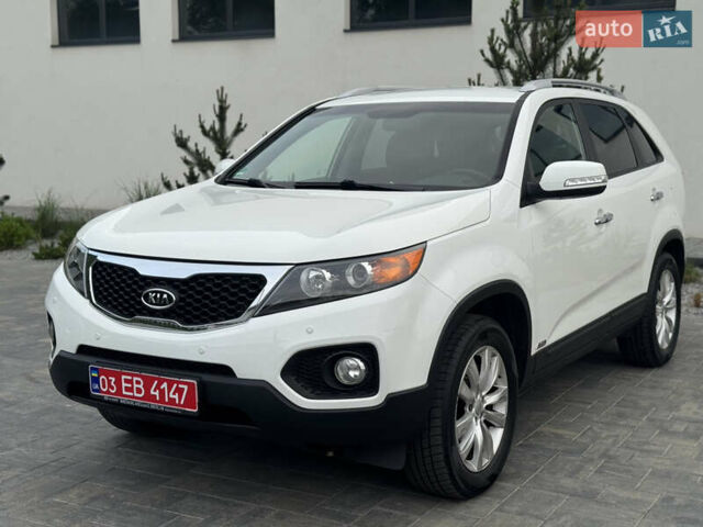 Белый Киа Соренто, объемом двигателя 2.2 л и пробегом 160 тыс. км за 11900 $, фото 1 на Automoto.ua