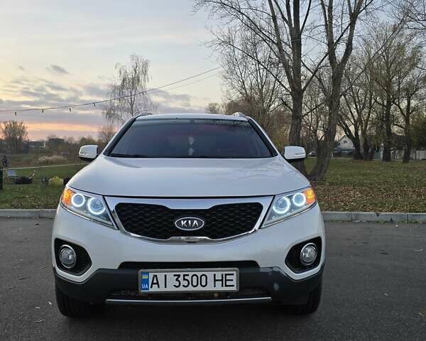 Белый Киа Соренто, объемом двигателя 2.4 л и пробегом 134 тыс. км за 13500 $, фото 1 на Automoto.ua