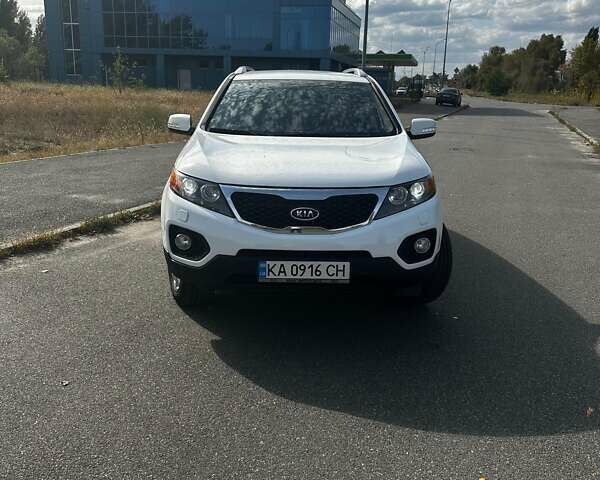 Білий Кіа Соренто, об'ємом двигуна 2.36 л та пробігом 162 тис. км за 15000 $, фото 1 на Automoto.ua