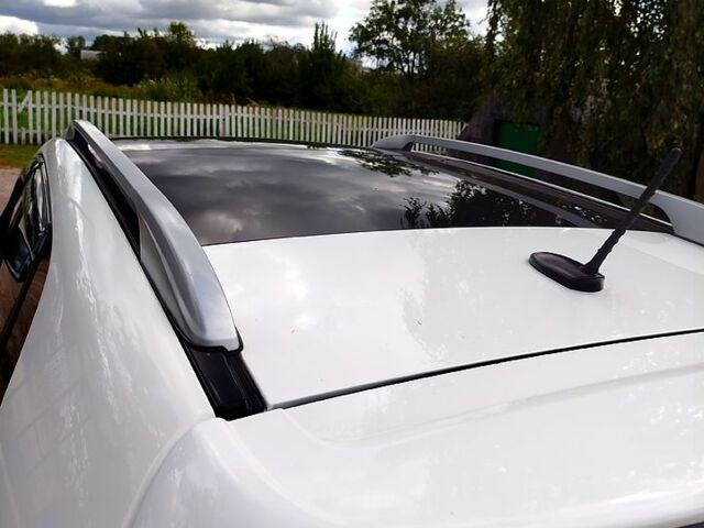 Кіа Соренто 2011 у Житомирі на Automoto.ua Білий Кіа Соренто, об'ємом двигуна 2.2 л та пробігом 230 тис. км за 12500 $, фото 1 на Automoto.ua