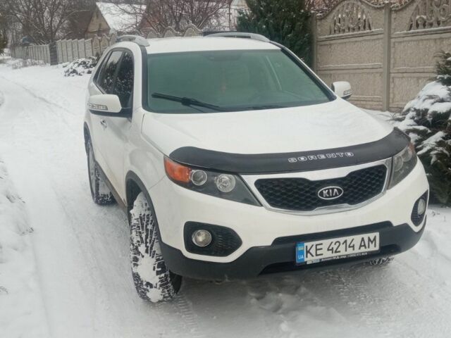 Белый Киа Соренто, объемом двигателя 2.2 л и пробегом 140 тыс. км за 9500 $, фото 1 на Automoto.ua